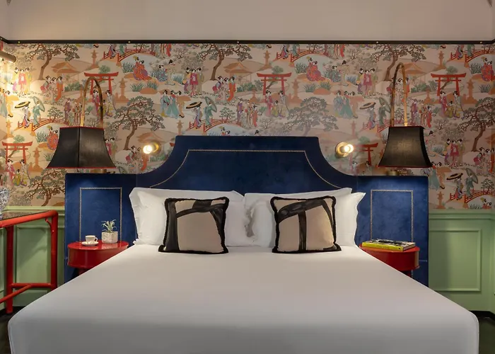 V Collection Condotti Otel